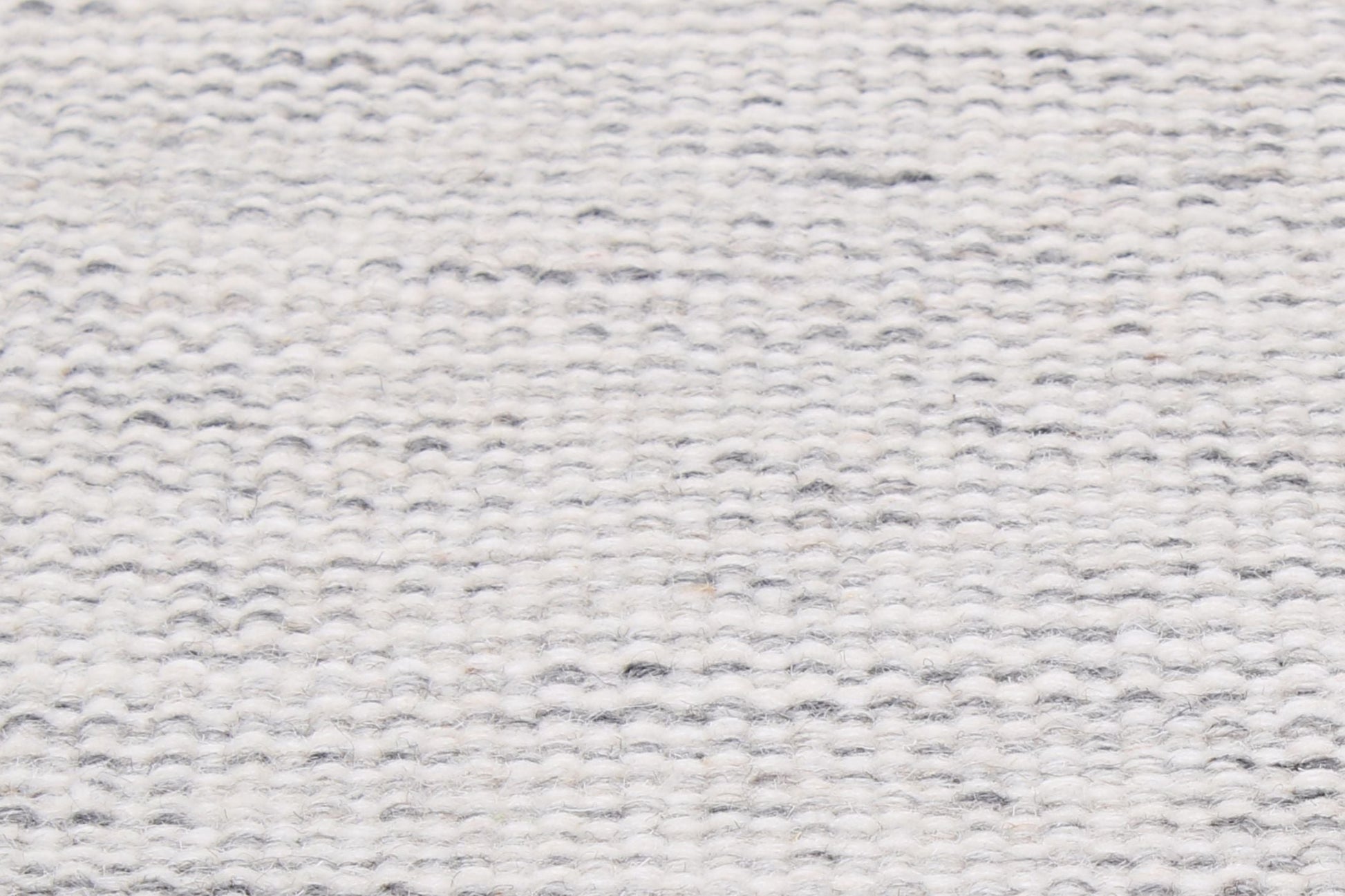 Sahara - ljus grå - Designmatta.se