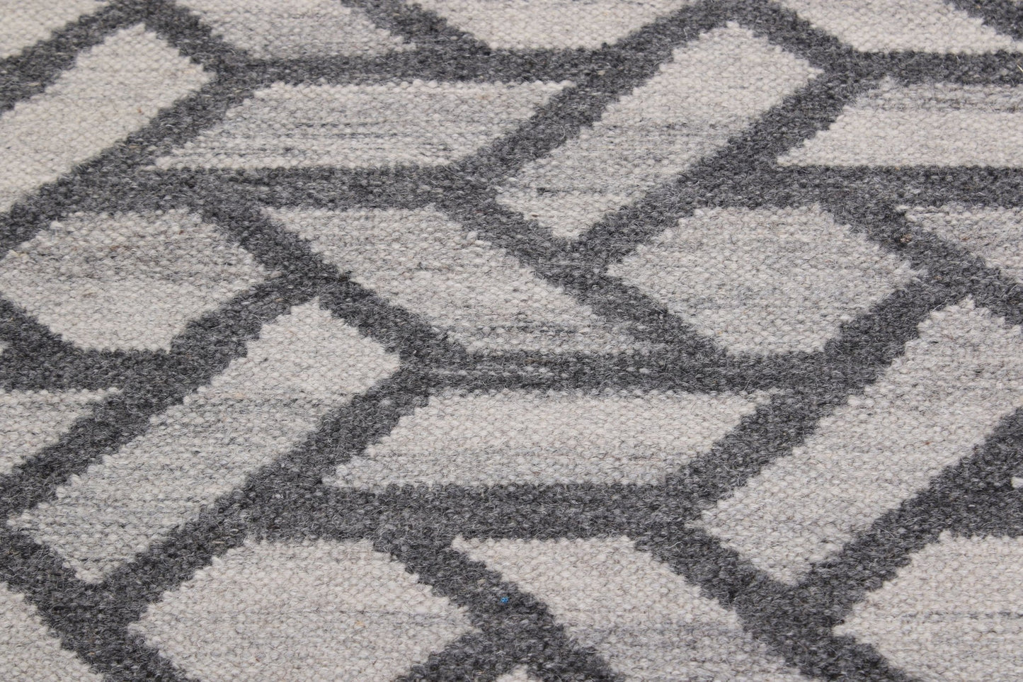 Nordic Hex - Ljusgrå - Designmatta.se