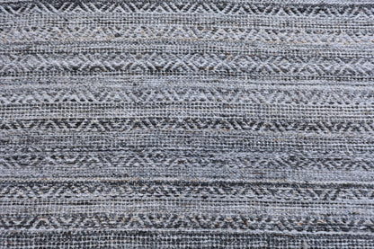 Röllakan Tradition - svart - Designmatta.se