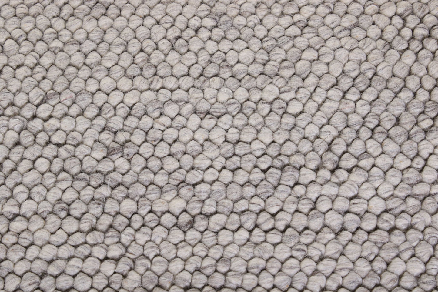 Bubbel - ljus grå - Designmatta.se