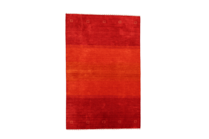 Djupröd i harmonisk toning - Designmatta.se