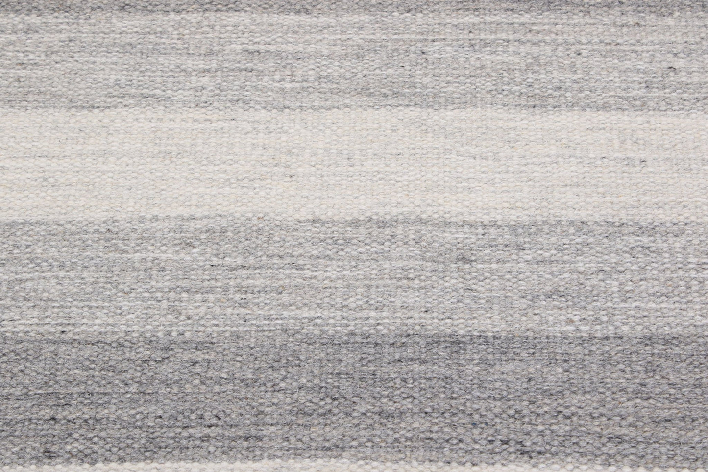 Röllakan Ormen - Grå - Designmatta.se